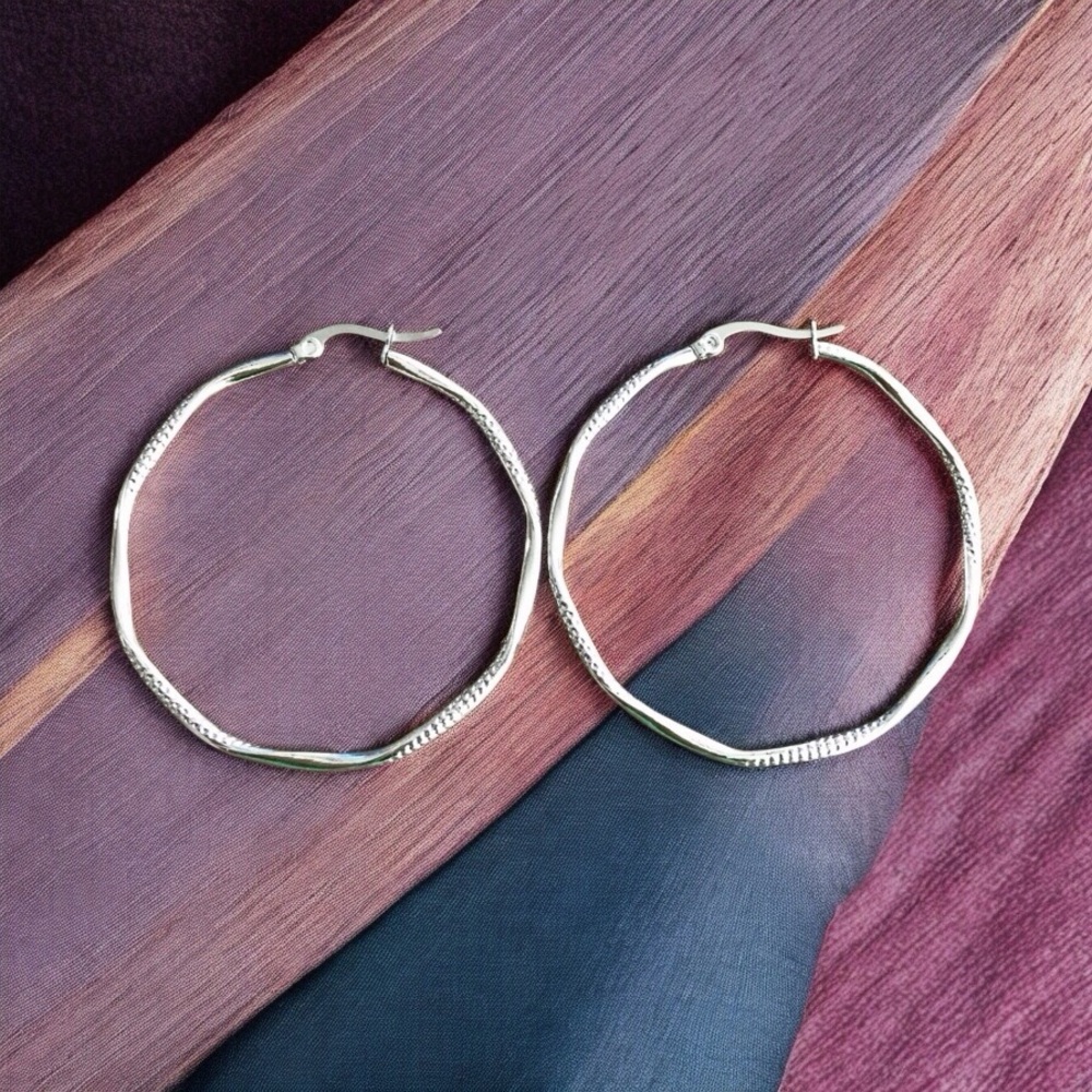 🆕 Laser Cut Twisted Hoop Earrings Stainless Steel